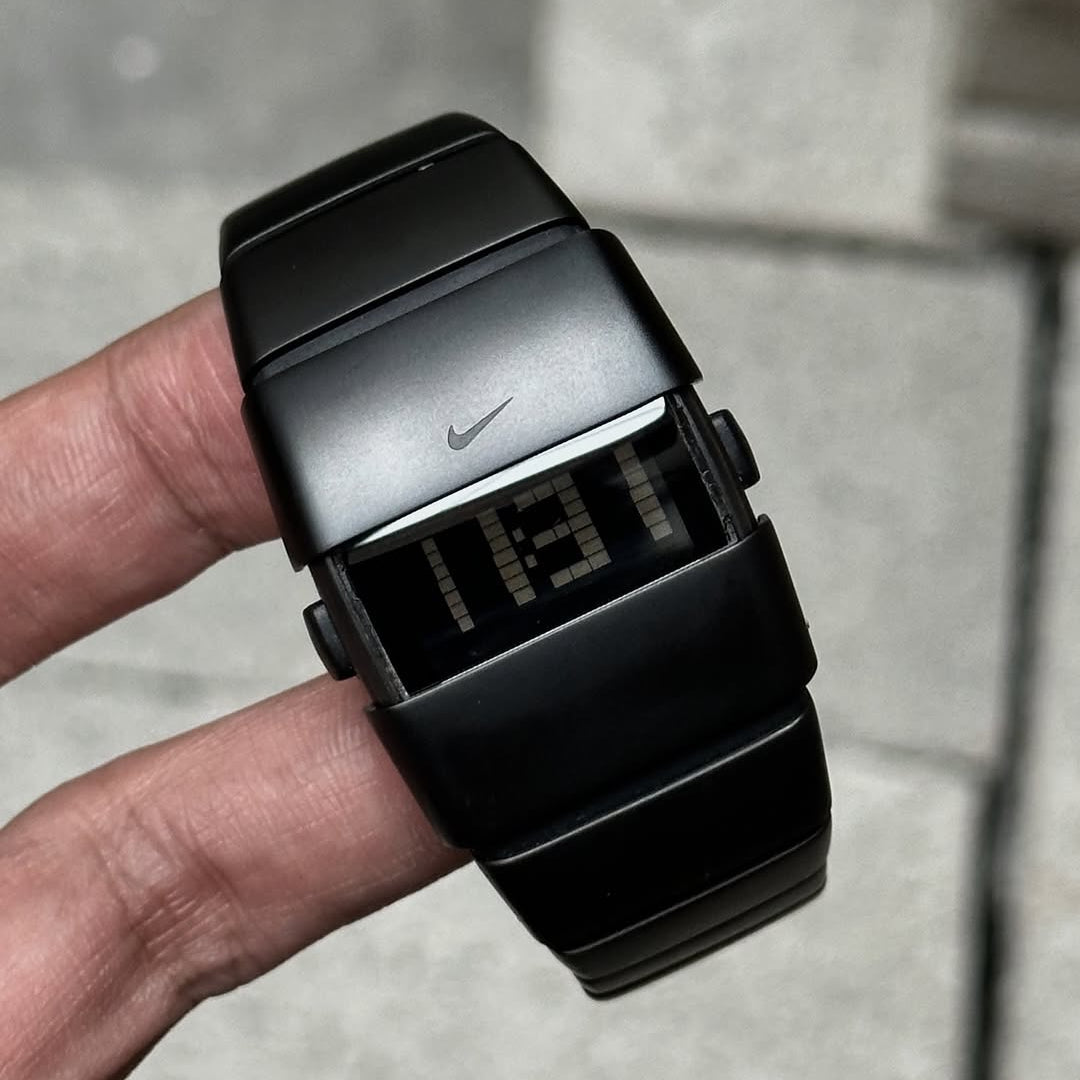 D-line Digital Black vintage Nike digital sport watch, view 2