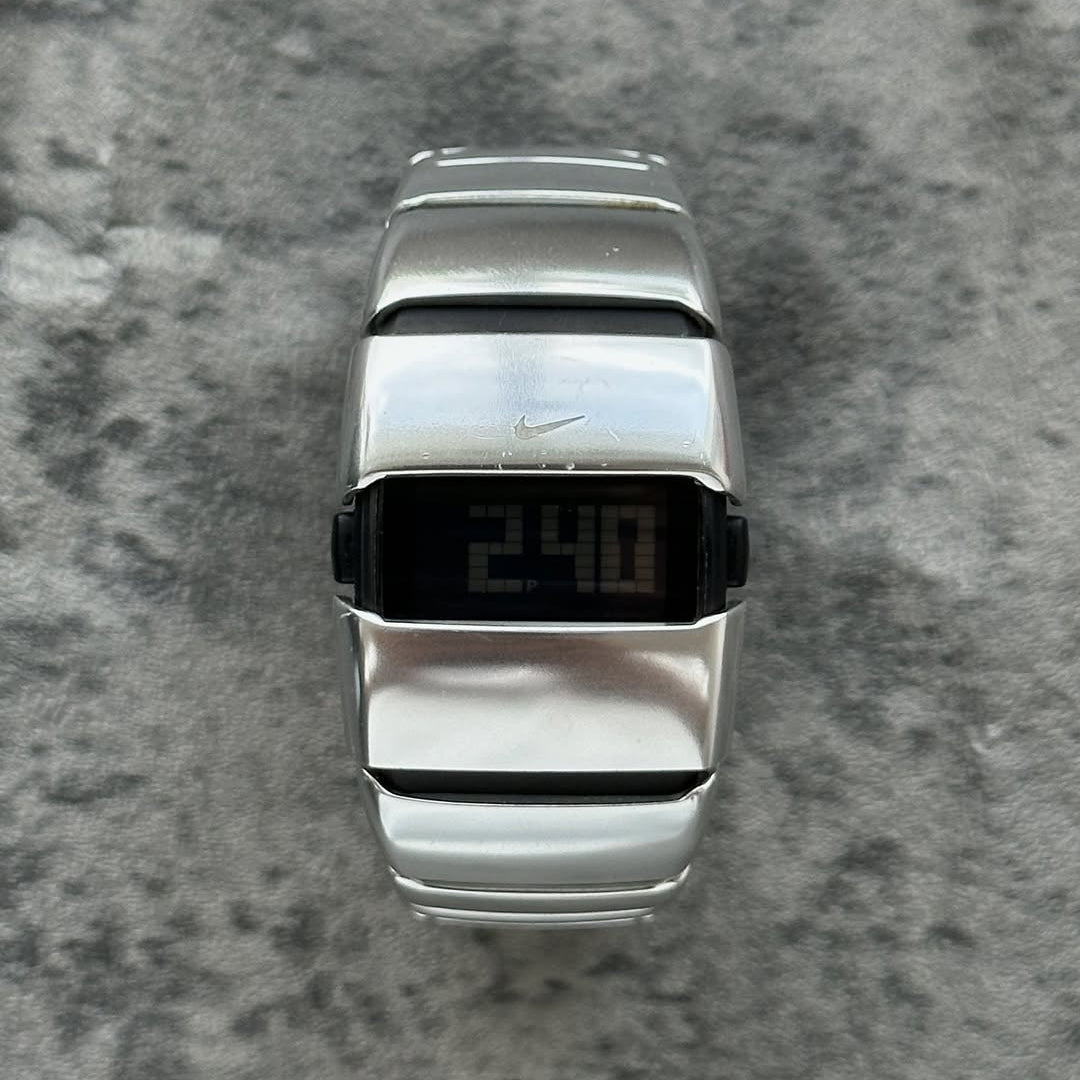 D-line Digital Silver vintage Nike digital sport watch